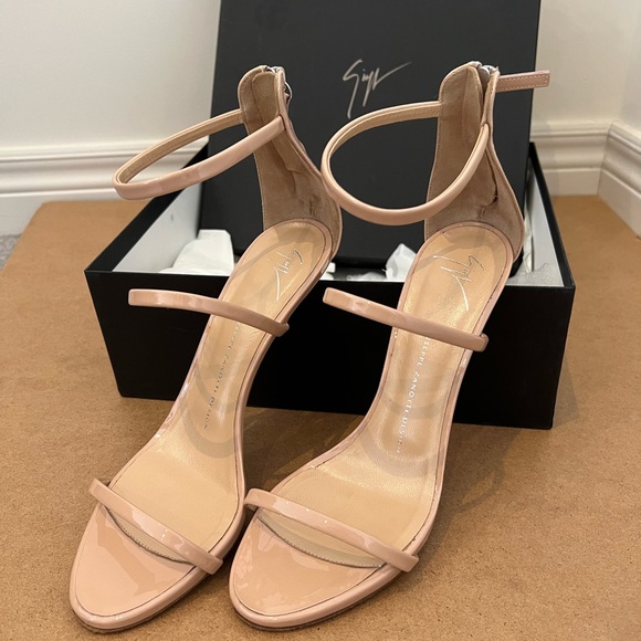 GUISEPPE ZANOTTI SIZE 40. FRANC ZANOT WDSA BLUSH E70092 - Picture 2 of 8